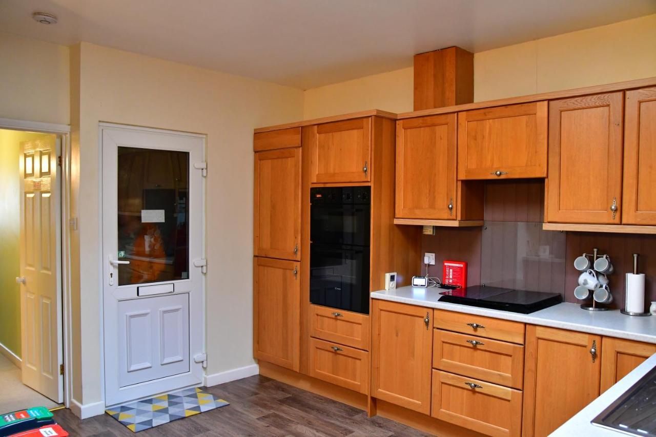 Entire Niche Apartamento Hildenborough Exterior foto